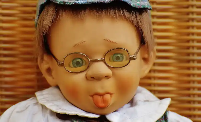 Tongue Talk: Why Cleaning Your Tongue Matters